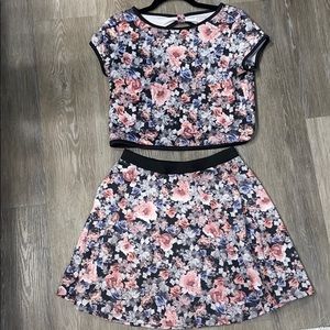 Xhilaration Top and Skirt Co-ord / Matching Set